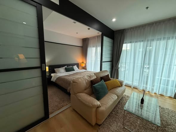 bedroom and room interior of Noble Remix