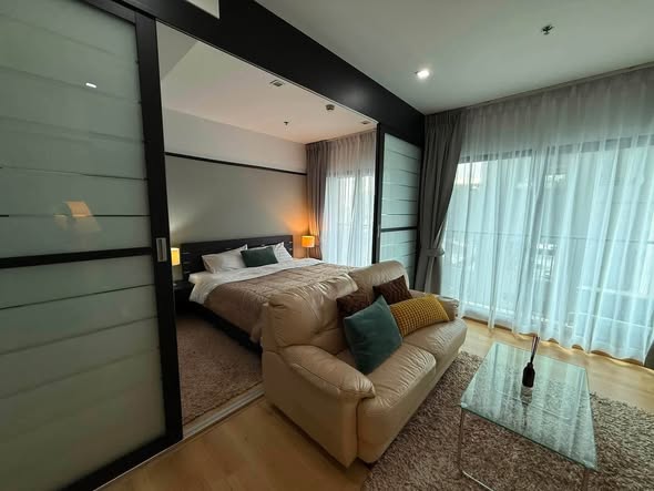 bedroom and room interior of Noble Remix