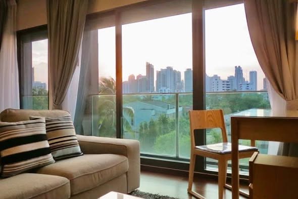 living room and bedroom of Noble Remix