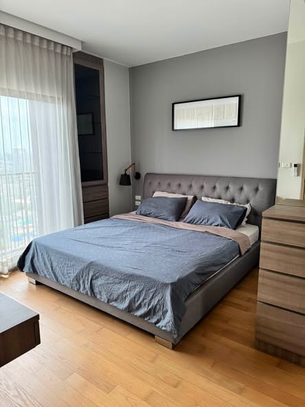 bedroom of Noble Reveal