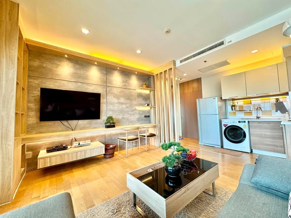 living room of Noble Reveal
