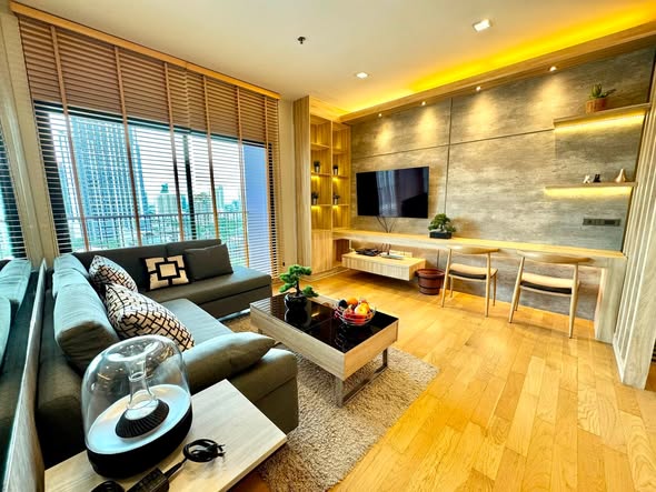 living room of Noble Reveal