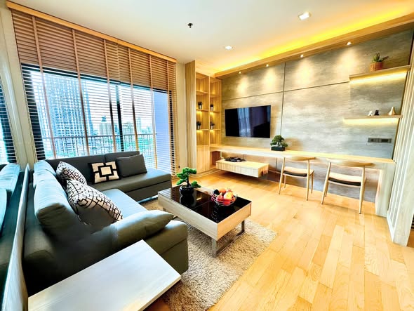 living room of Noble Reveal