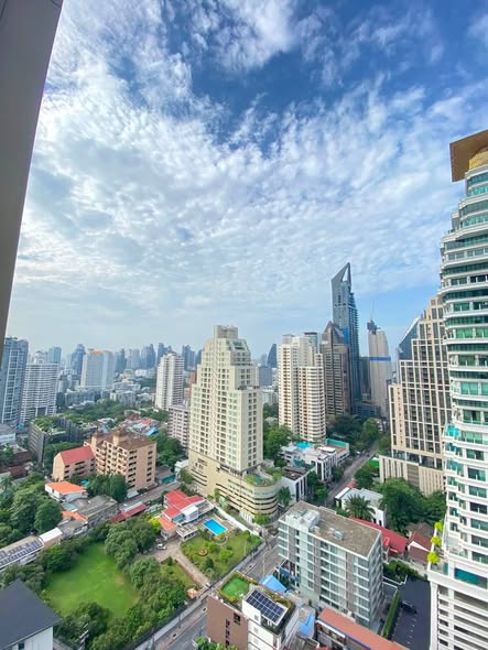 Noble State Sukhumvit 39
