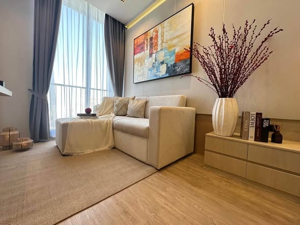 living room of Noble State Sukhumvit 39
