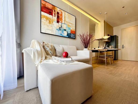 living room and bedroom of Noble State Sukhumvit 39