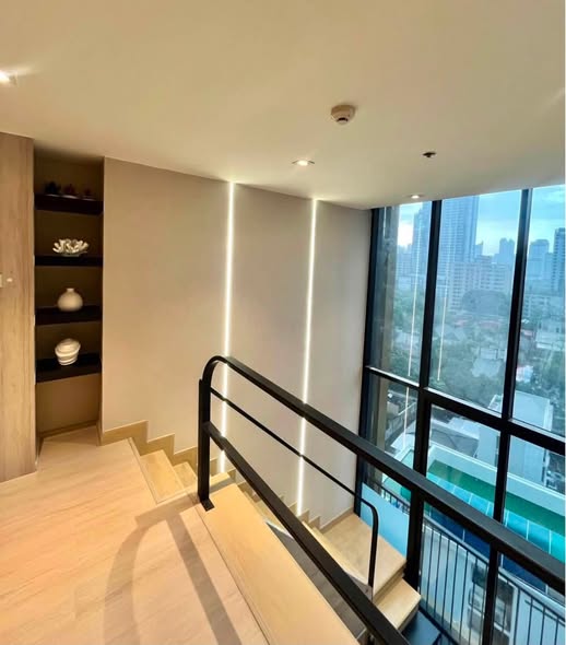 room interior of Noble State Sukhumvit 39