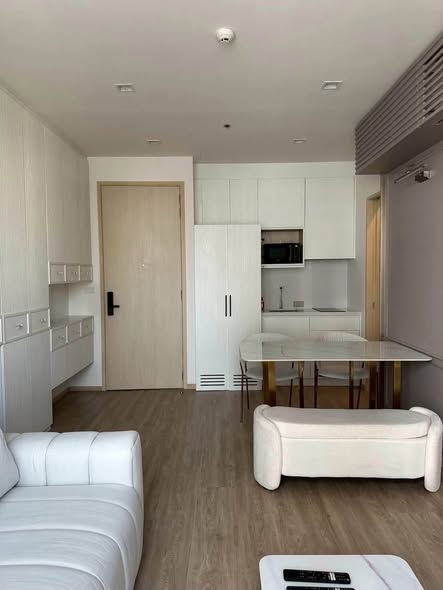 room interior of Noble State Sukhumvit 39