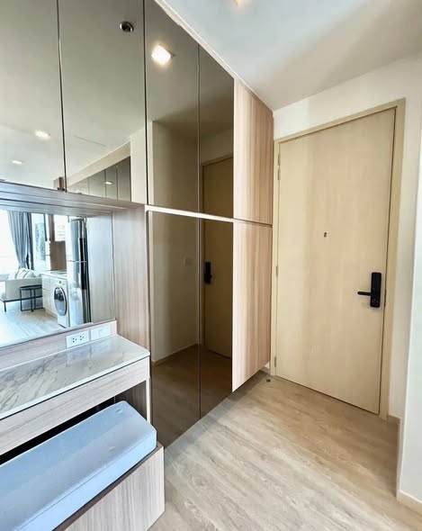 room interior of Noble State Sukhumvit 39