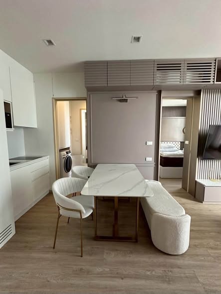 room interior of Noble State Sukhumvit 39