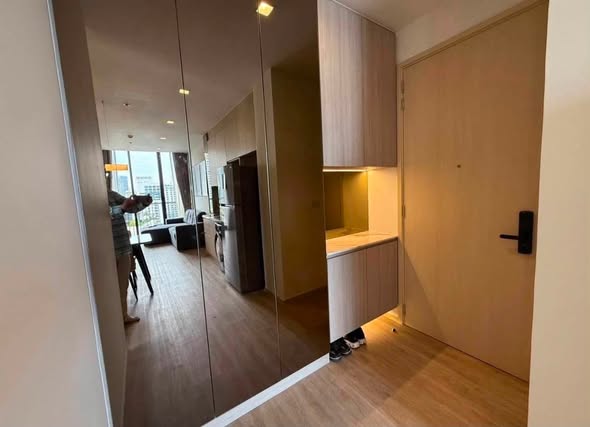 room interior of Noble State Sukhumvit 39