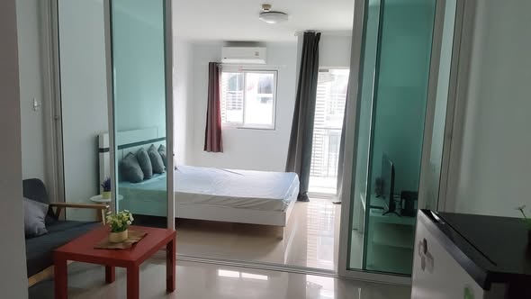 bedroom and room interior of Notting Hill Bearing น็อตติ้ง ฮิลล์ แบริ่ง