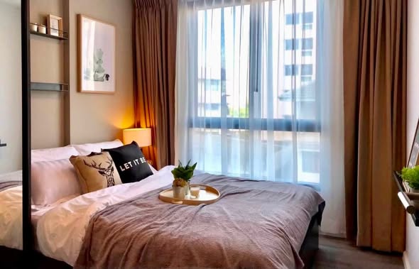 bedroom of Notting Hill Jatujak Interchange