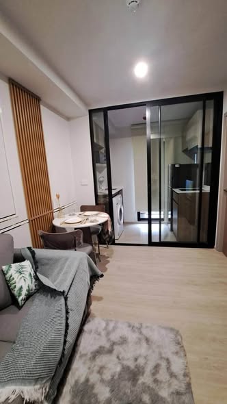 bedroom and room interior of Nue Cross Khu Khot Station (นิว ครอส คูคต สเตชัน)