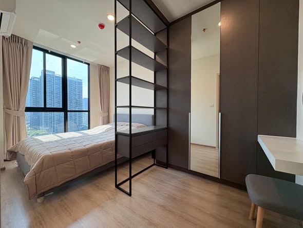 bedroom and room interior of Nue District R9