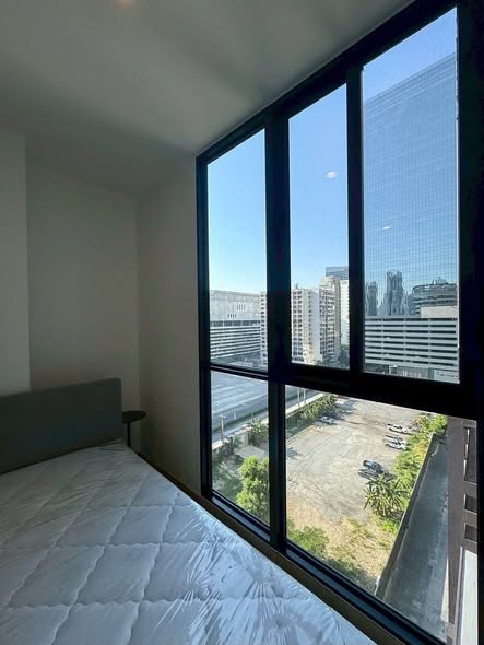 bedroom and room interior of Nue District R9