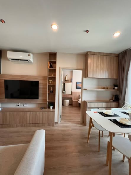 living room of Nue District R9