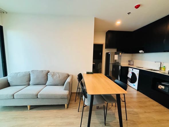 living room of Nue District R9