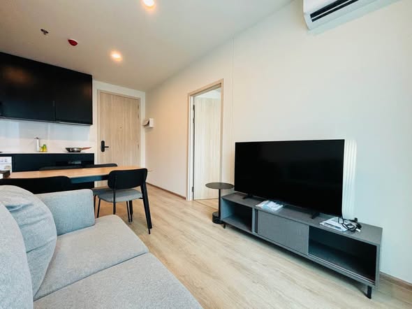 living room of Nue District R9