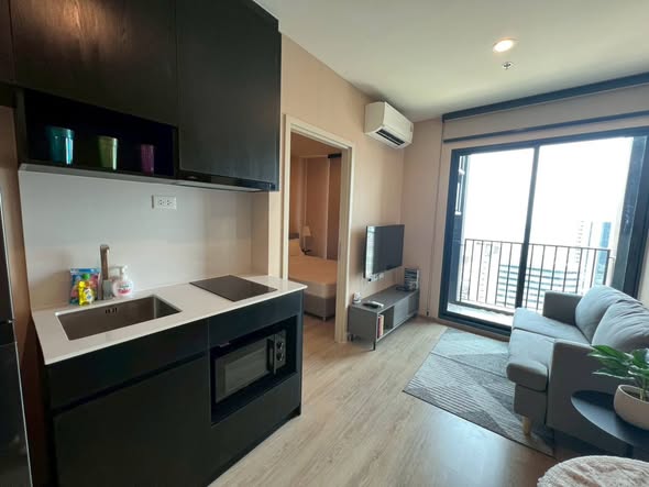 living room of Nue District R9