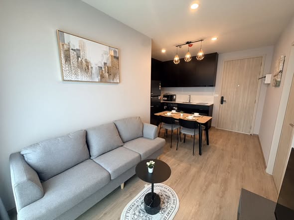 living room of Nue District R9