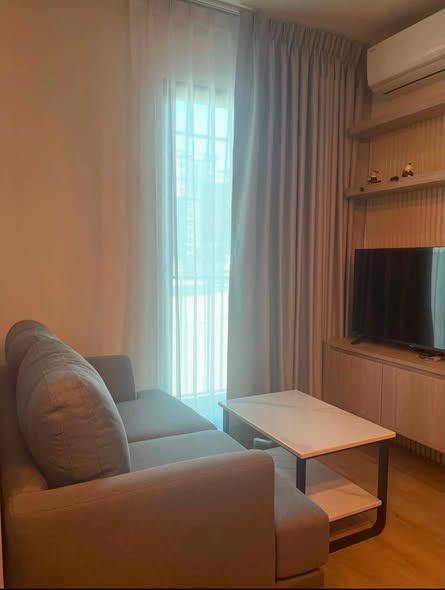 living room and bedroom of Nue District R9