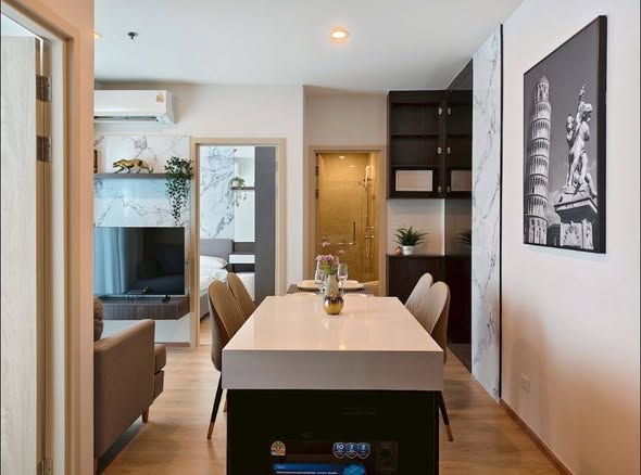 living room and room interior of Nue District R9