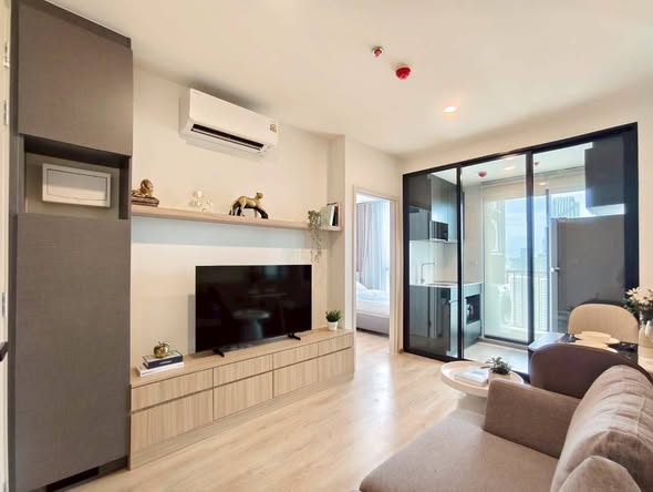living room and room interior of Nue District R9