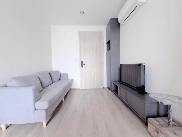 living room and room interior of Nue District R9