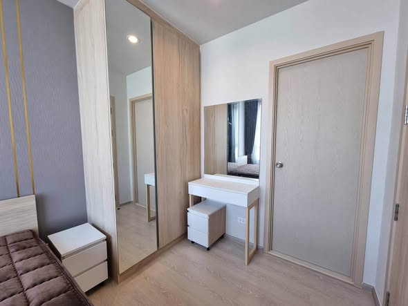 bedroom and room interior of NUE Noble Ngamwongwan (นิว โนเบิล งามวงศ์วาน)