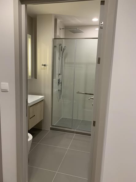 room interior and bathroom of Oka Haus