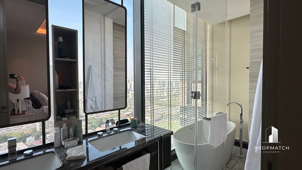 bathroom of One 89 Wireless