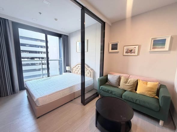 bedroom and room interior of One9Five Asoke – Rama 9
