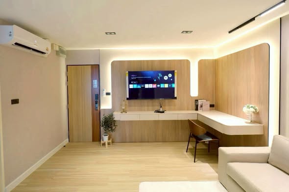 living room and bathroom of Pansook The Urban Condo