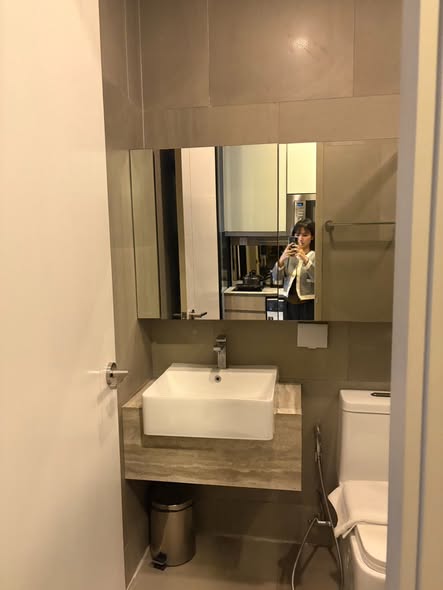 bathroom of Park​ Origin​ Phaya Thai