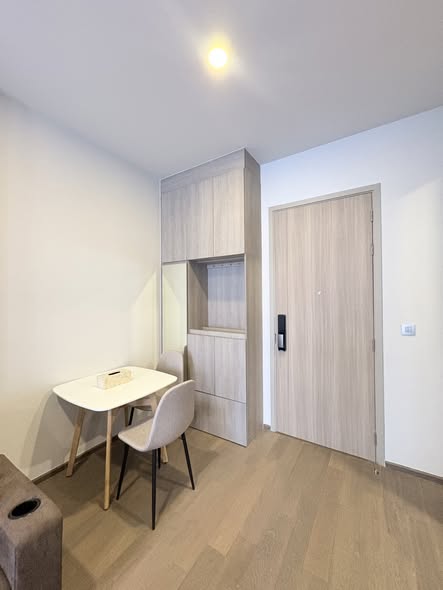 room interior of Park​ Origin​ Phaya Thai