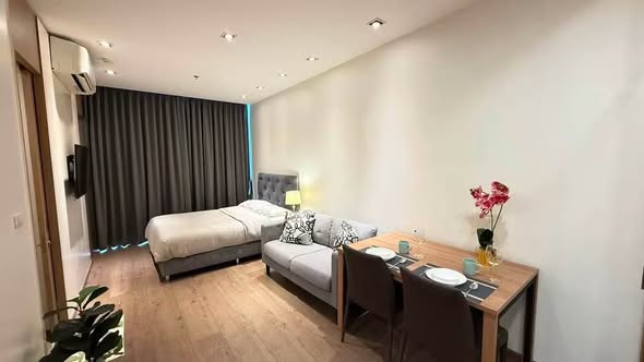 bedroom of Park Origin Phrom Phong