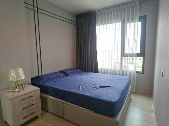 bedroom of Park Origin Phrom Phong