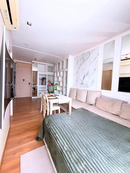 bedroom and living room of Park Origin Phrom Phong