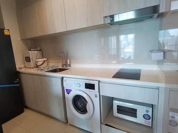 Park Origin Phrom Phong