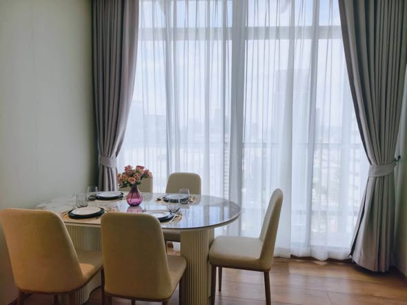 Park Origin Phrom Phong