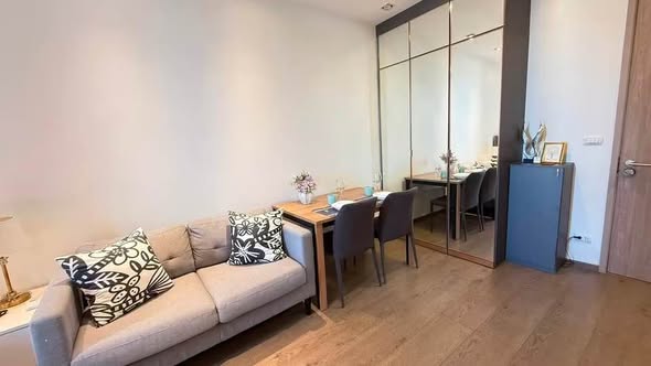 living room of Park Origin Phrom Phong