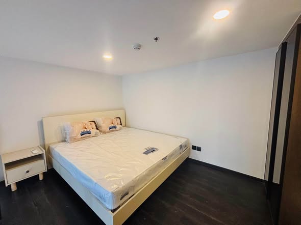 bedroom of Park​ Origin​ Thonglor