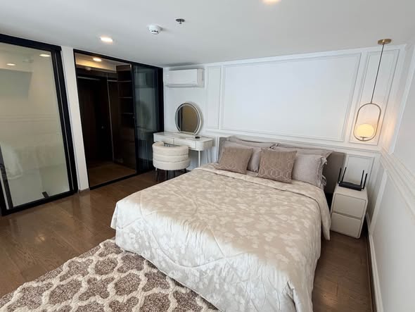 bedroom of Park​ Origin​ Thonglor