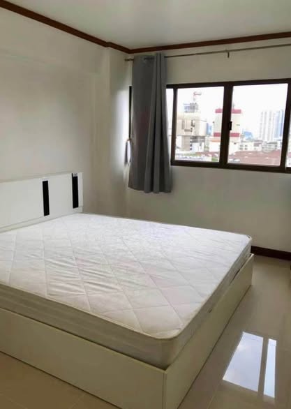 bedroom of Park Thonglor Tower