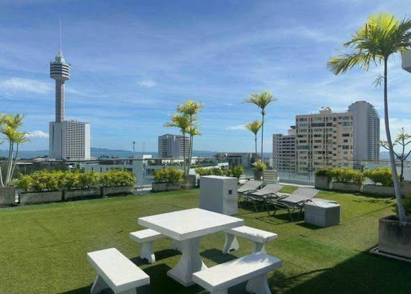 PARKROYAL Suites Bangkok