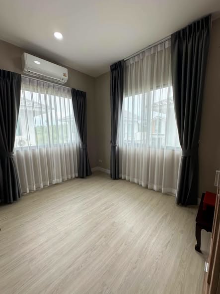 bedroom and room interior of Perfect Park Krungthep Kreetha-Ramkhamhaeng