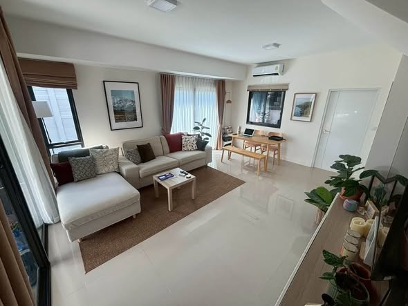 living room and bedroom of Pleno Bangna-Wongwaen