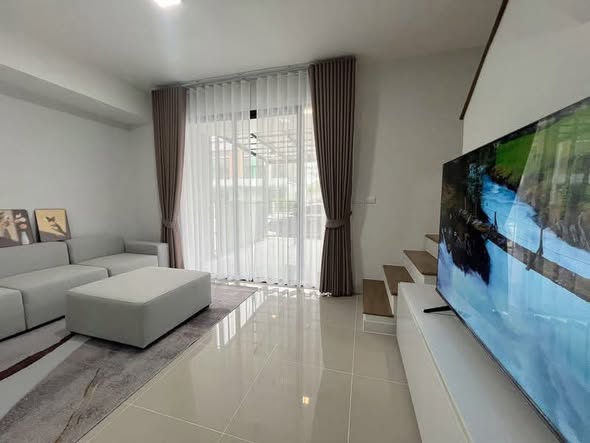 bedroom and living room of Pleno Sukhumvit-Bangna 2