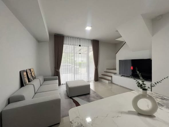 living room of Pleno Sukhumvit-Bangna 2